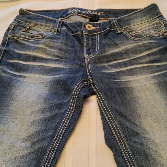 Ariya Jeans 7/8 With Designer Embroidery Pockets - Picture 9 of 16